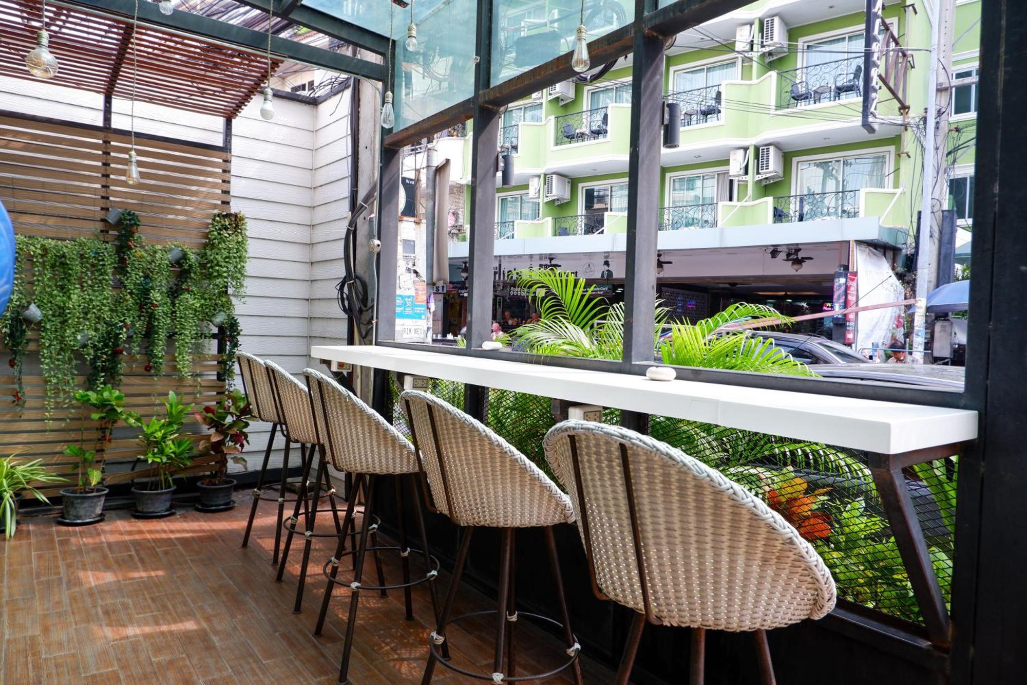 18 Coins Budget Hotel Паттая Екстер'єр фото