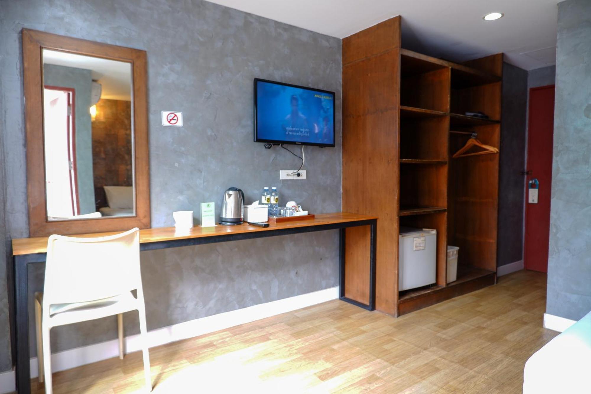 18 Coins Budget Hotel Паттая Екстер'єр фото