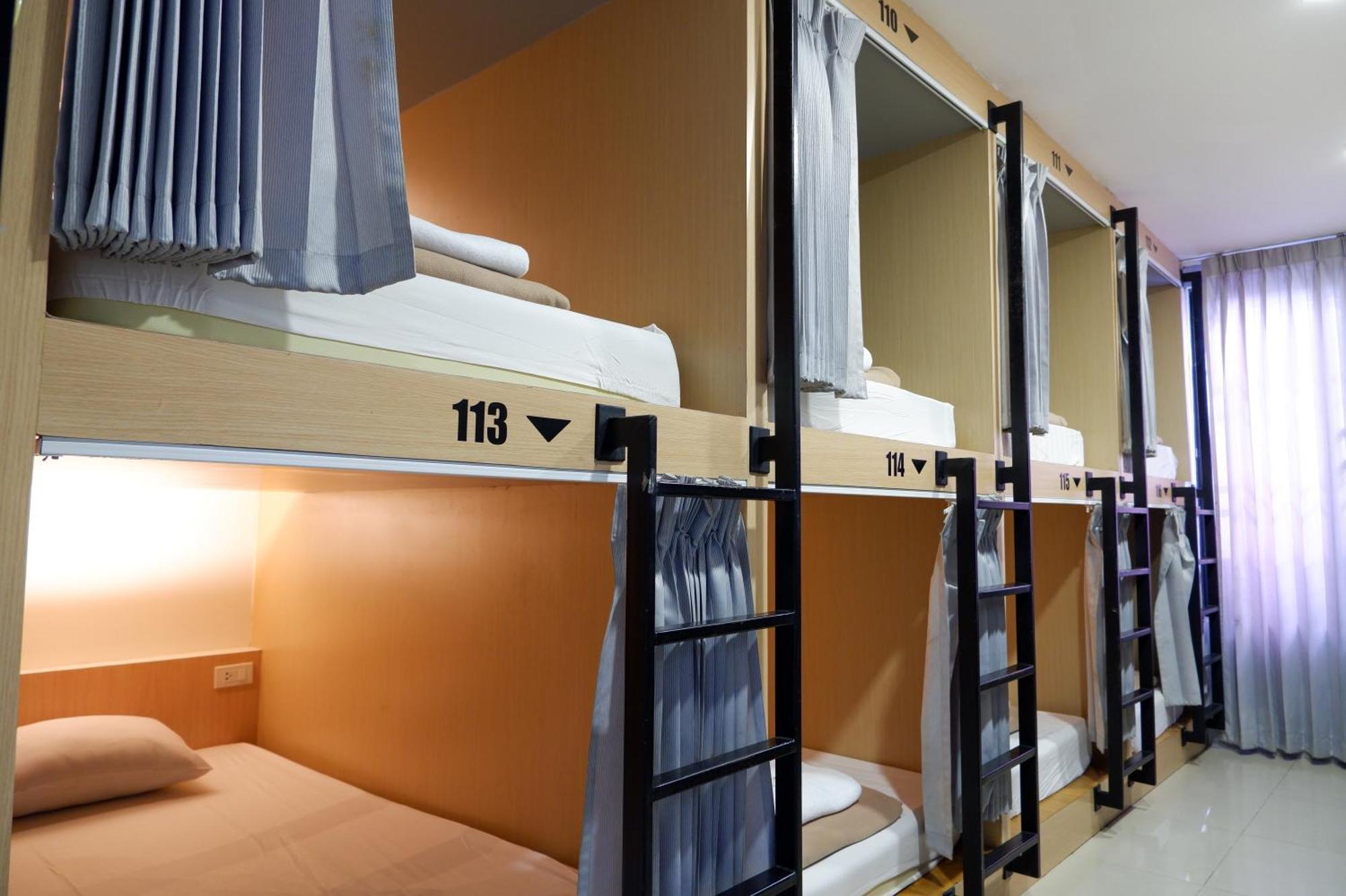 18 Coins Budget Hotel Паттая Екстер'єр фото