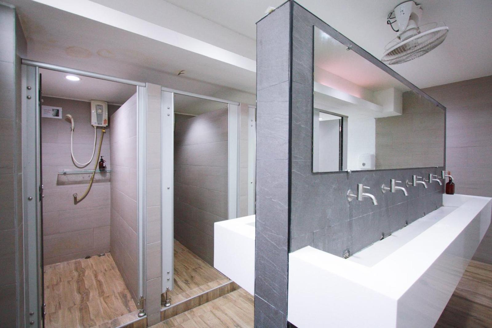 18 Coins Budget Hotel Паттая Номер фото