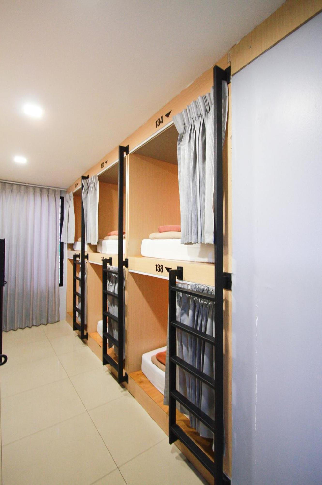 18 Coins Budget Hotel Паттая Екстер'єр фото